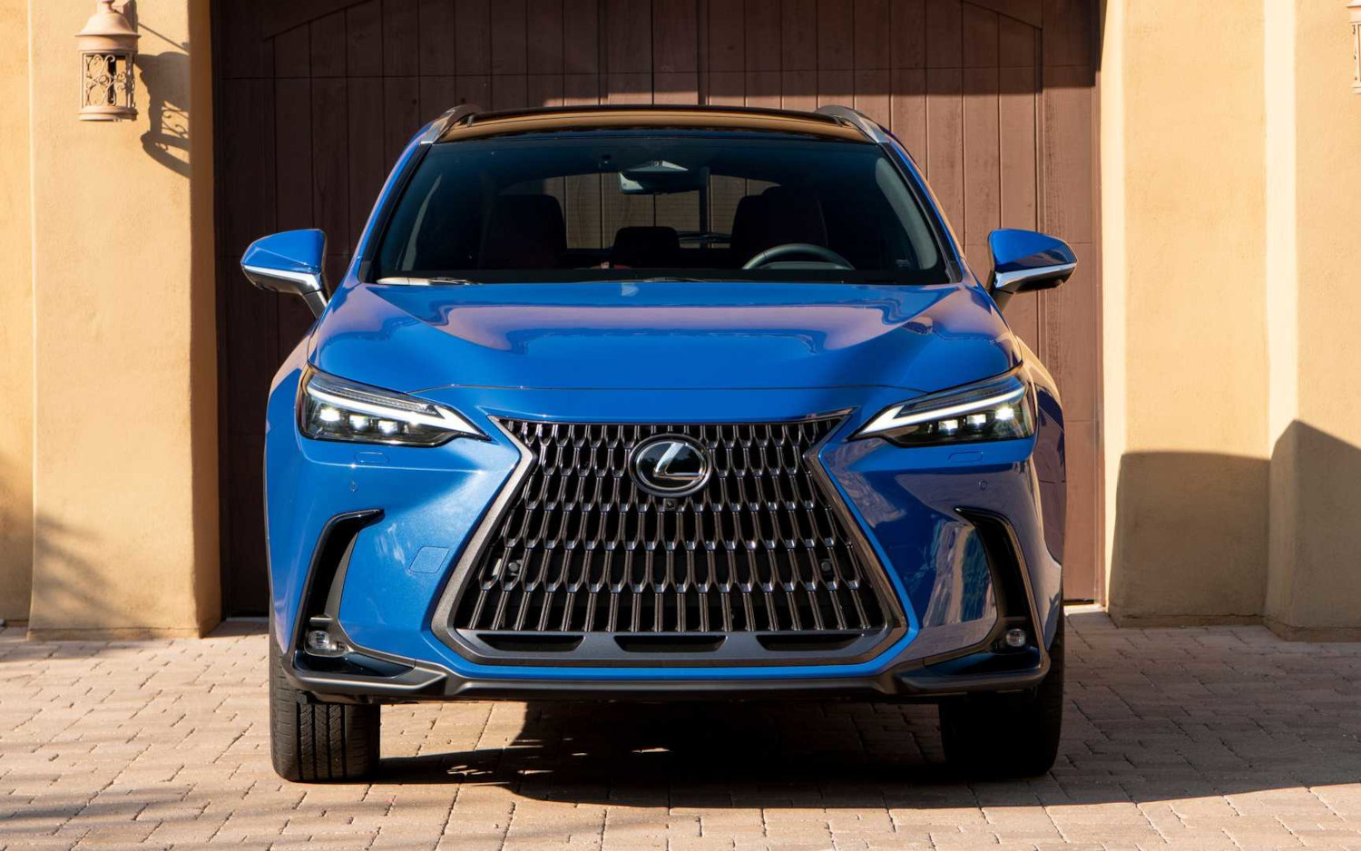 Comparison Lexus NX 350h 2022 Vs Honda BR V VX 2019 SUV Drive